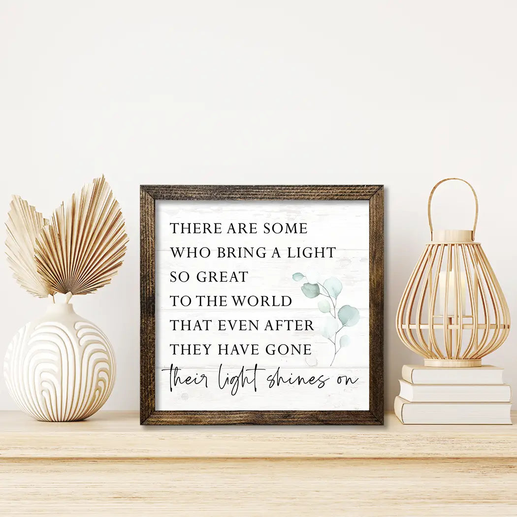 TIMBERLAND FRAME THIER LIGHT SHINES ON