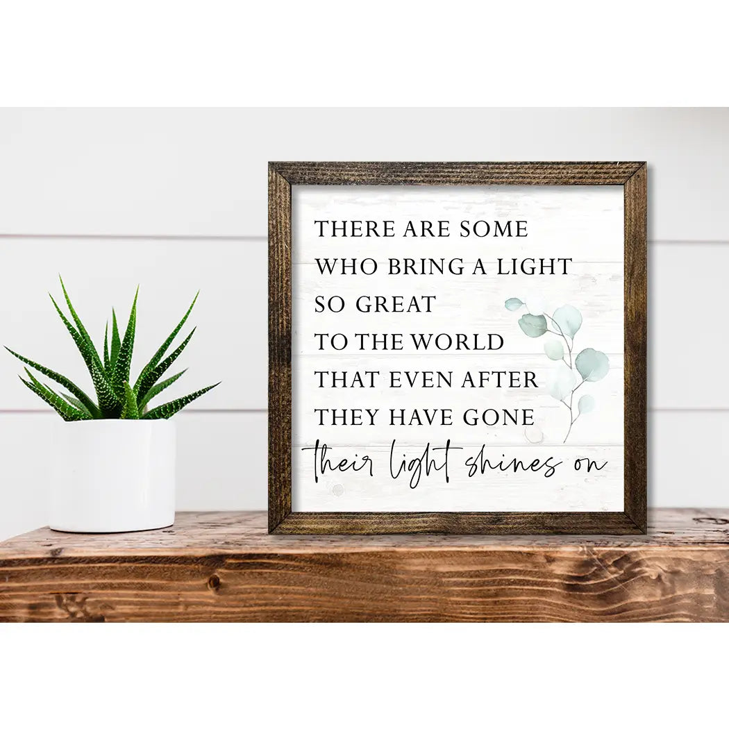 TIMBERLAND FRAME THIER LIGHT SHINES ON