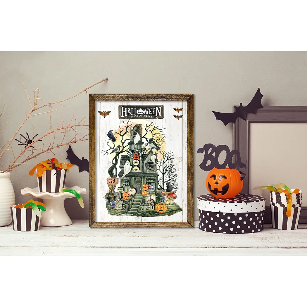 TIMBERLAND FRAME HAUNTED HOUSE