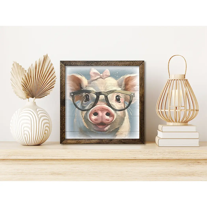 TIMBERLAND FRAME GIRL PIG WITH GLASSES
